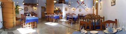 Panoramica Comedor y Barra